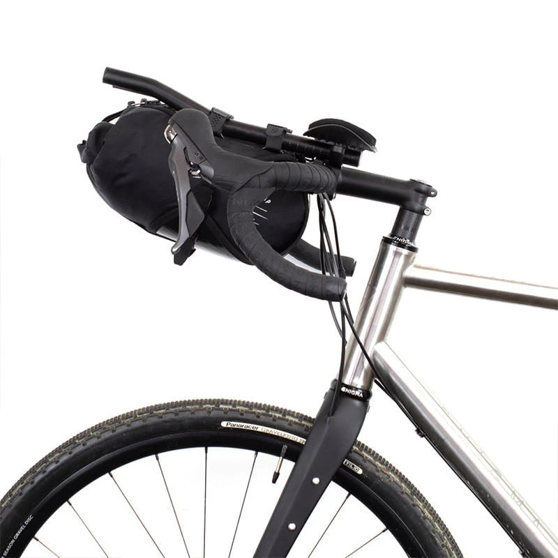 Restrap Race Aero Bar Bag Tasche Für Triathlon-Auflieger Schwarz (7 Liter) 5 Restrap Race Aero Bar Bag Tasche Für Triathlon-Auflieger Schwarz (7 Liter) – Bild 5