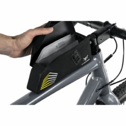 Apidura Racing Bolt-On Top Tube Pack 1 L - Oberrohrtasche Mit Schraubbefestigung -Komponenten Store 59202818 03EiThbKxZBUIGx 1280x1280