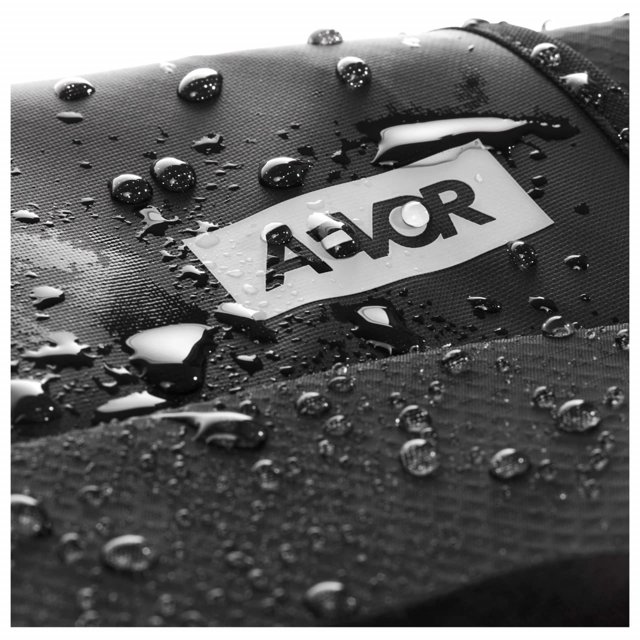 AEVOR Trip Pack Rucksack 26 - 33 Liter Volumen -Proof Black (Schwarz) 6 AEVOR Trip Pack Rucksack 26 - 33 Liter Volumen -Proof Black (Schwarz) – Bild 6