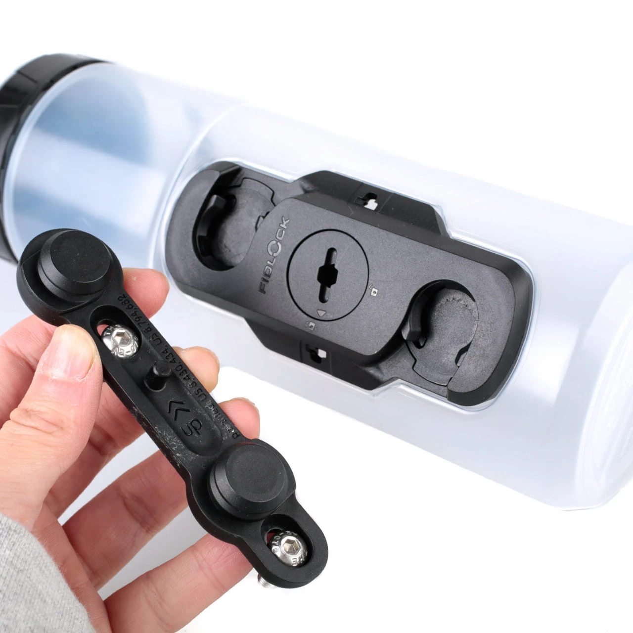 Fidlock TWIST Clear (transparent) Trinkflasche + Flaschenhalter 2er Set (Neue Version, Ohne Gravity 2 Fidlock TWIST Clear (transparent) Trinkflasche + Flaschenhalter 2er Set (Neue Version, Ohne Gravity – Bild 2