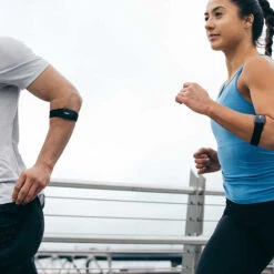 Wahoo Fitness Wahoo Tickr Fit Optischer Herzfrequenzmesser Dualband Bluetooth Smart & ANT+ Pulsmesser 11 Wahoo Fitness Wahoo Tickr Fit Optischer Herzfrequenzmesser Dualband Bluetooth Smart & ANT+ Pulsmesser -Komponenten Store 59203880 062g1q03Bd4FMua 1280x1280