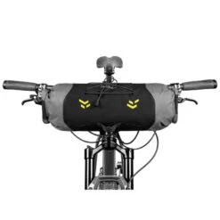 Apidura Backcountry Handlebar Pack (7 L) - Lenkertasche 6 Apidura Backcountry Handlebar Pack (7 L) - Lenkertasche -Komponenten Store 68922287 03DuGcoKJNXYVUE 1280x1280