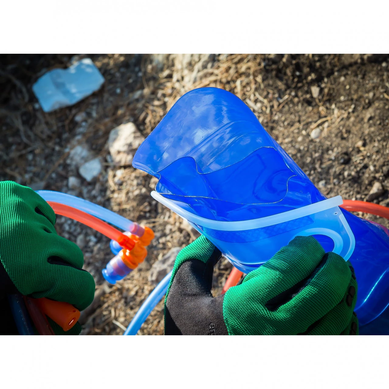 SOURCE Widepac D|vide Trinkblase Mit Zwei Kammern Und Trinkschläuchen - 2 L, Blau 5 SOURCE Widepac D|vide Trinkblase Mit Zwei Kammern Und Trinkschläuchen - 2 L, Blau – Bild 5