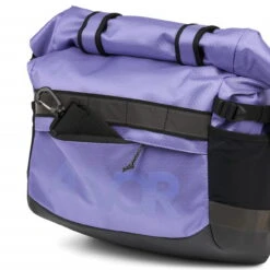 AEVOR Triple Bike Bag Proof Purple Lenkertasche - Auch Als Messenger Und Sling 15 L - Violett -Komponenten Store 68923260 03 1280x1280