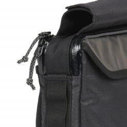 AEVOR Bike Frame Bag Large Proof Black Rahmentasche - Auch Als Sling-Tasche Nutzbar 4,5 Liter - Schw -Komponenten Store 68924017 057jpzemoVPJs4E 1280x1280