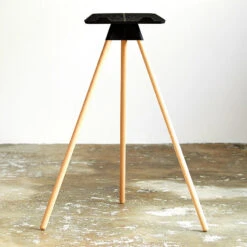 Tons Laptop Stand Natural Oak + Smartphone Holder - Notebookständer Mit Smartphonehalter