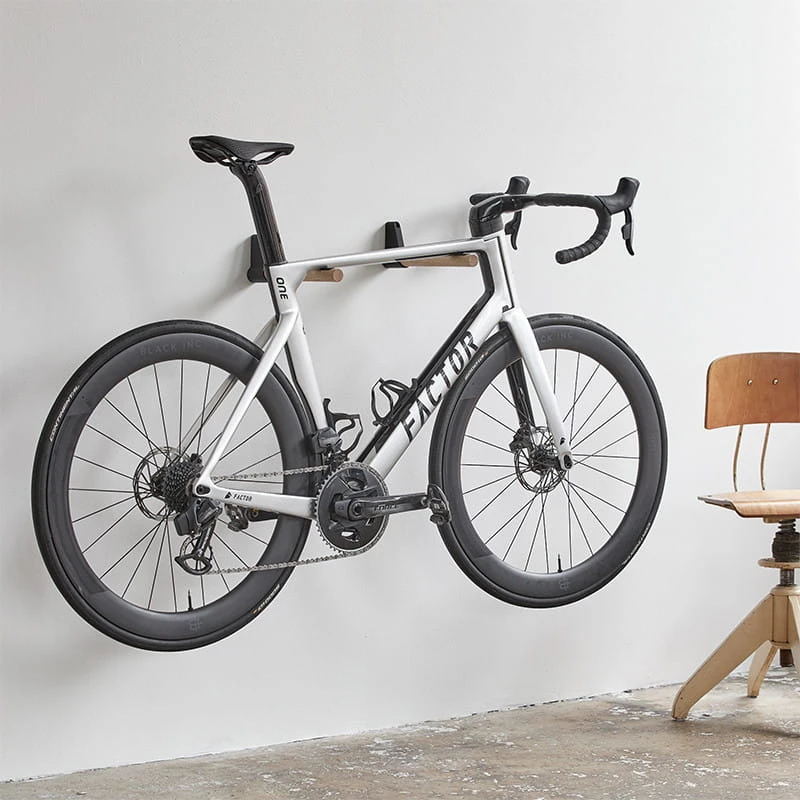 Tons Wall Mount Natural Oak - Fahrradhalterung Aus Eichenholz 4 Tons Wall Mount Natural Oak - Fahrradhalterung Aus Eichenholz – Bild 4