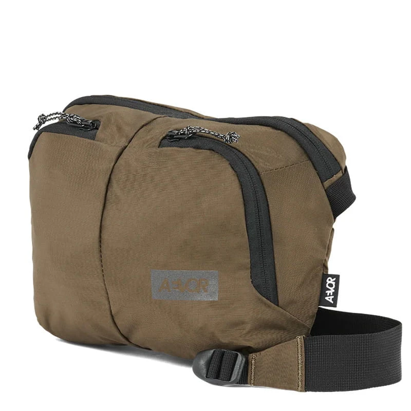 AEVOR Sacoche Bag Ripstop Olive Gold 2 AEVOR Sacoche Bag Ripstop Olive Gold – Bild 2